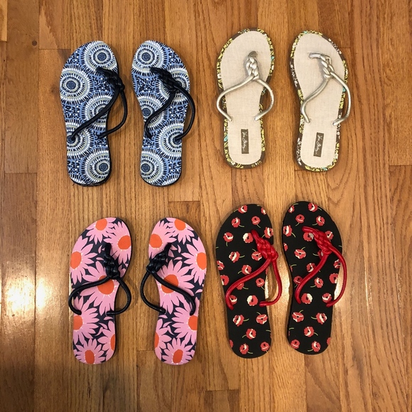 Vera Bradley sandal collection bundle - Picture 1 of 5
